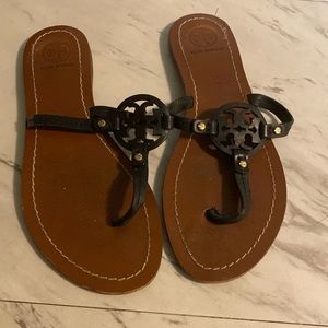 Tory Burch 7m black pre loved sandals
